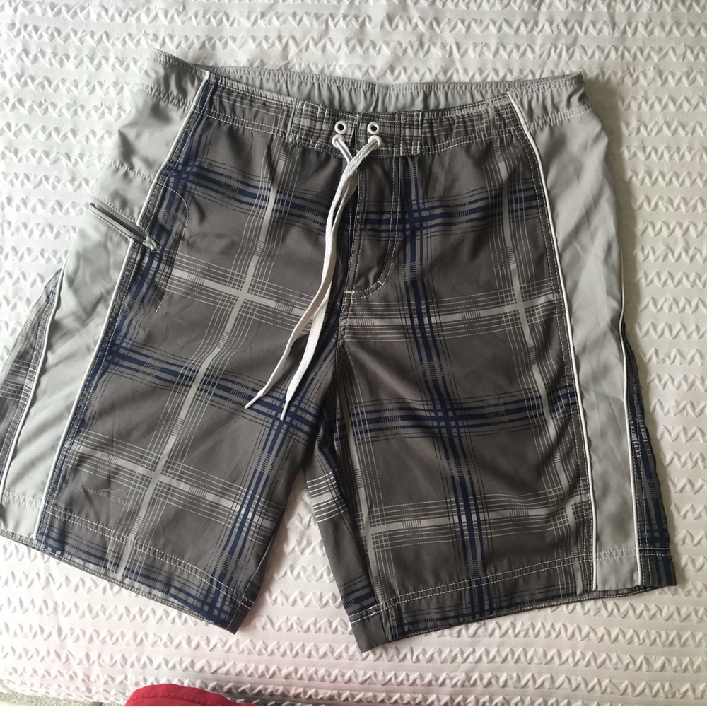 Eddie Bauer Men’s Shorts Gray/Blue Size 36